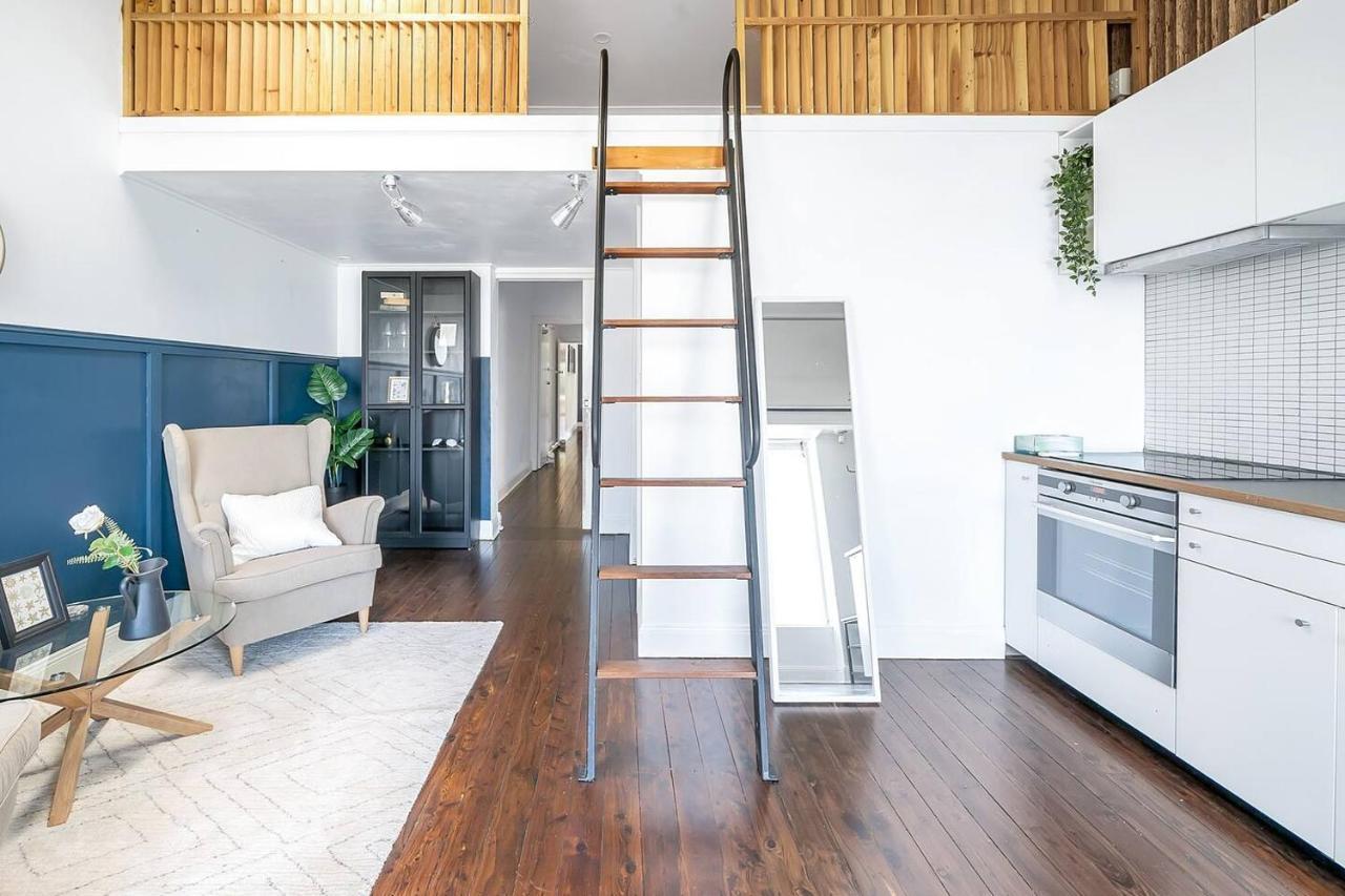 'made In Sydney' Chic Shop Conversion With Courtyard Holiday home